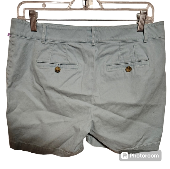 Talbots weekend shorts Size 6P - Picture 2 of 4